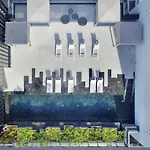 360 Suites Downtown Republica